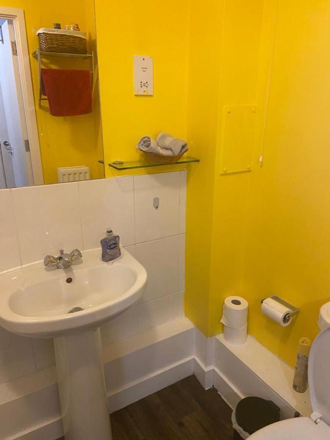 Spacious 1-Bed Flat In North Kensington ロンドン エクステリア 写真